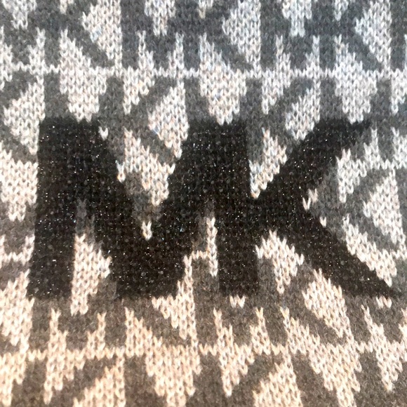 Michael Kors Scarf MK GREY BLACK NEW SCARF - Picture 3 of 7